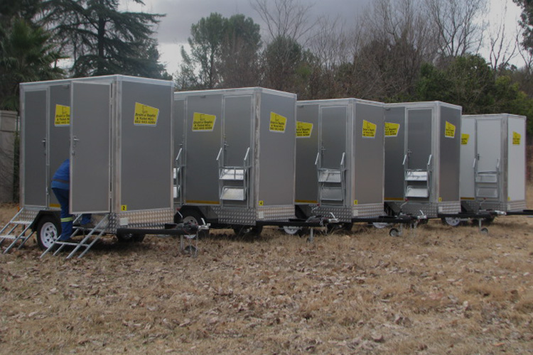 Drain-a-Septic-Trailer-Toilet-Units-to-Hire